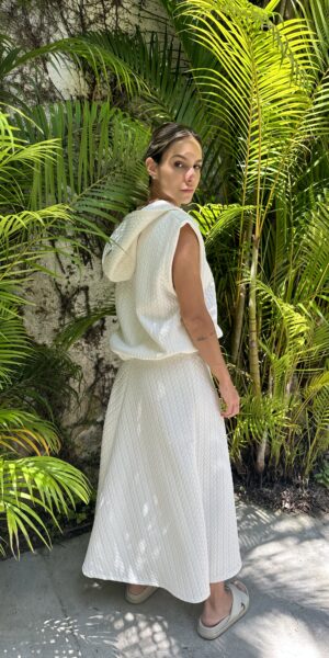 Colete Off White de Neoprene com Capuz